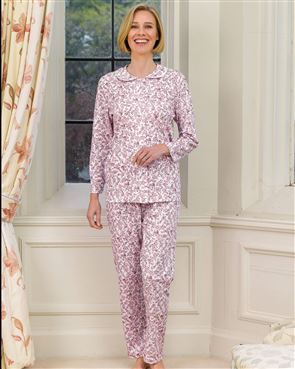 Pyjamas for elderly discount ladies